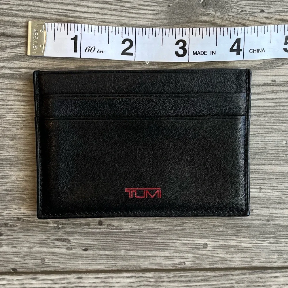Tumi men’s leather